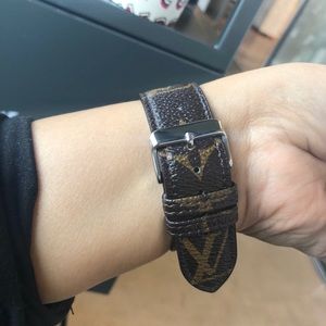 Louis Vuitton Apple band size 38 mm for Apple